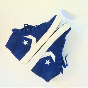 *RARE* Converse Net Star - Suede Midtops